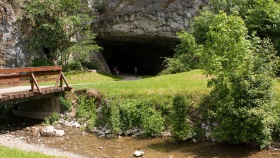 Vstup do Sloupsko-šošůvských jeskyní; foto: http://www.pametnik.cz/